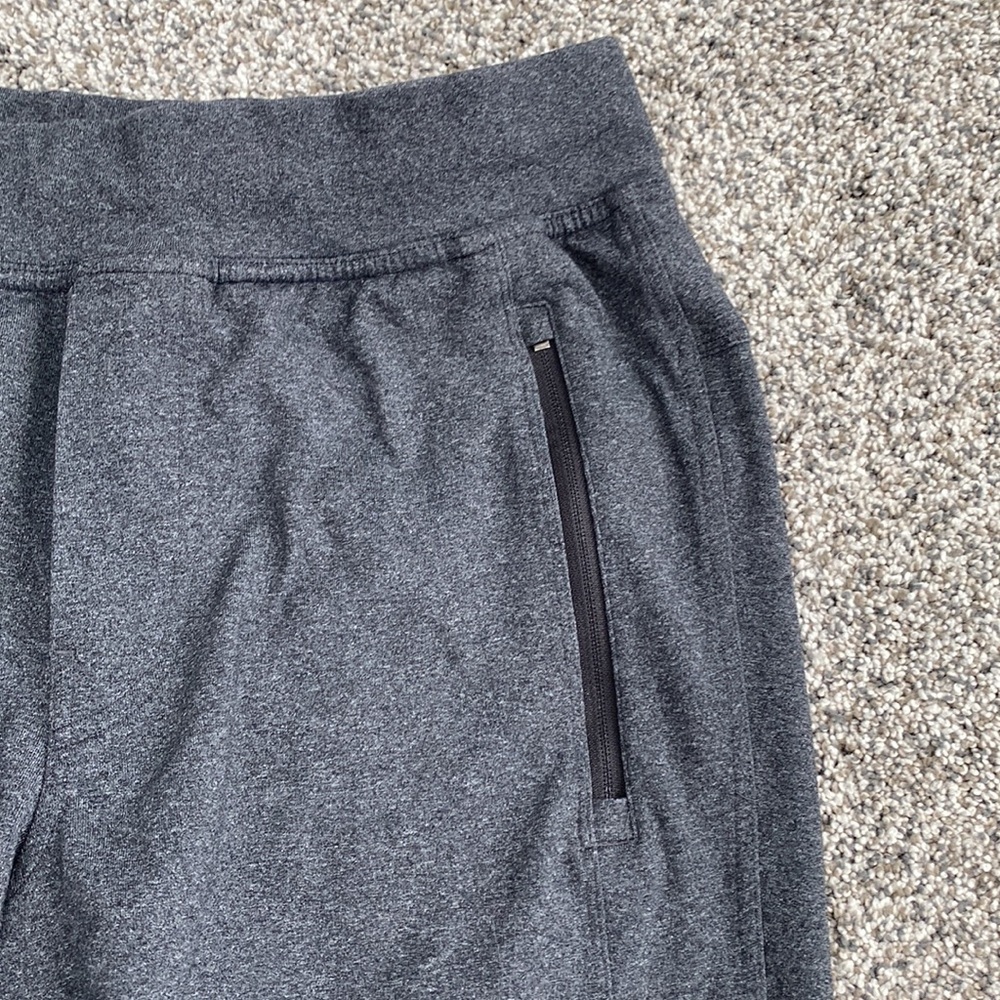 Lululemon Discipline Pant *32"
Heathered Black - Picture 6 of 9